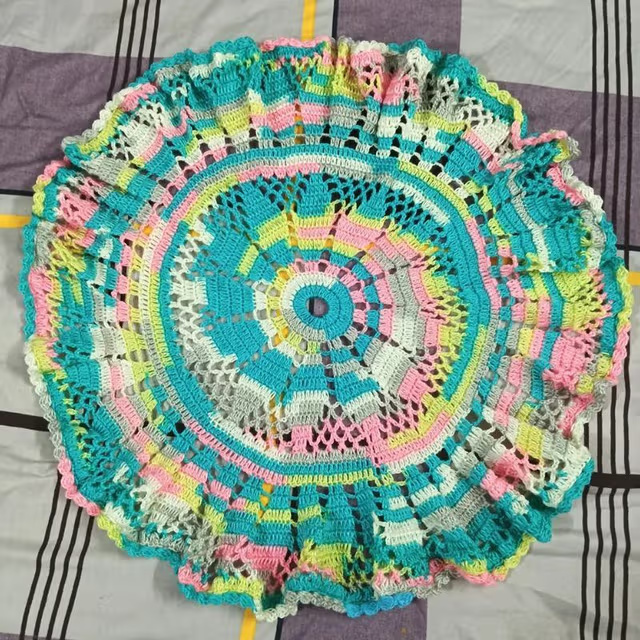 Crochet cushion cover