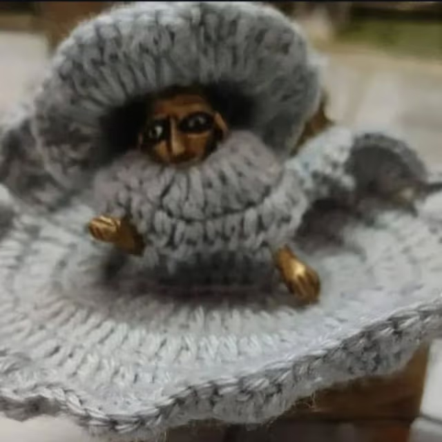 Crochet plant hanger